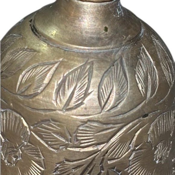 India Brass Bell Beautiful Etched Unique Floral Pattern Vintage - Picture 4 of 4